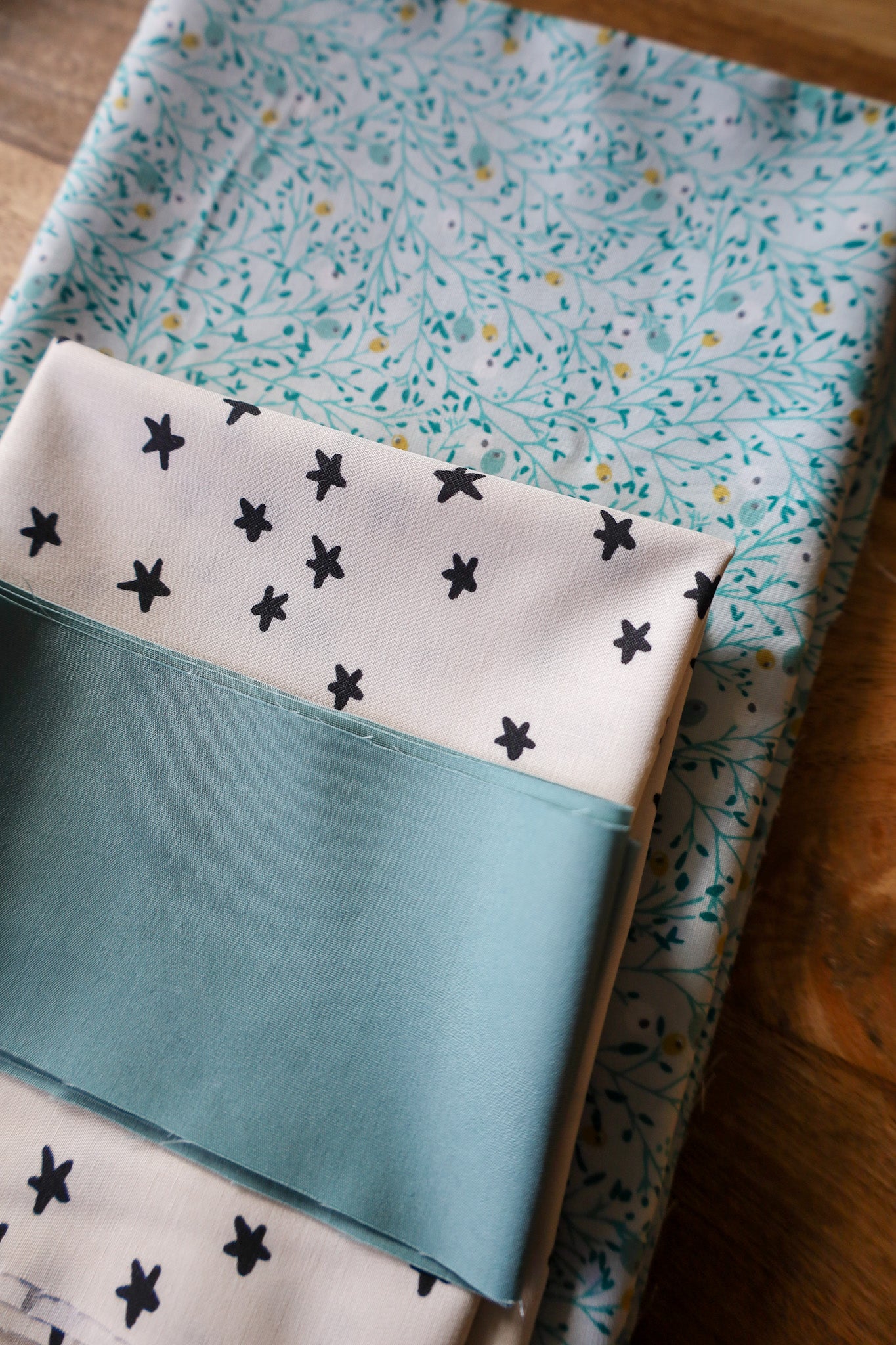 Pillowcase Kit: Winterberry